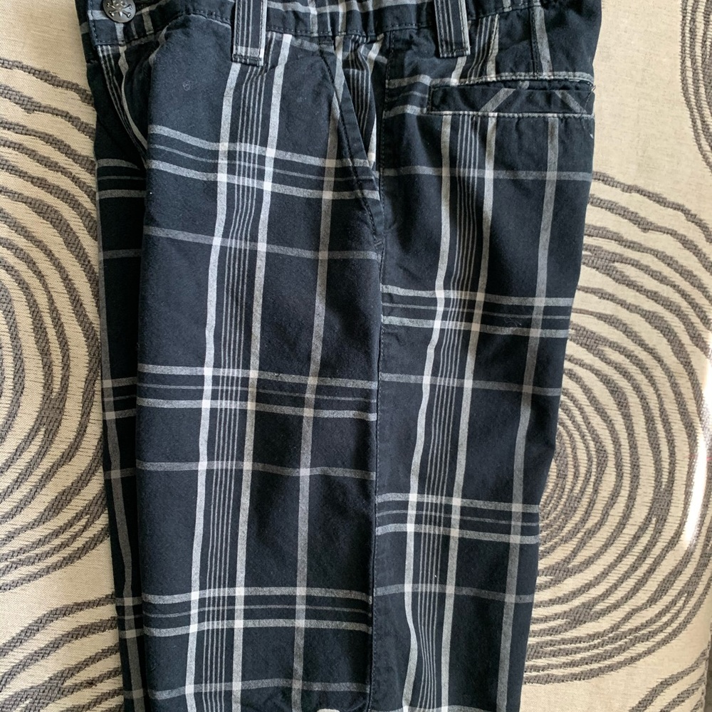 Shorts - Picture 5 of 7